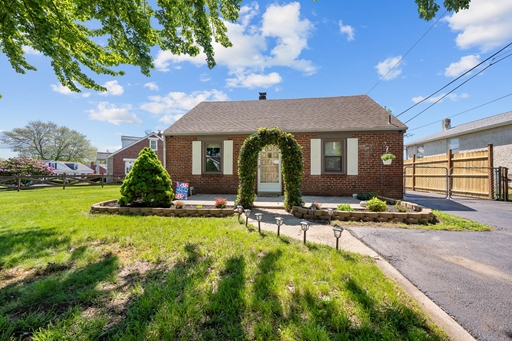House for sale Upper Chichester, Pennsylvania